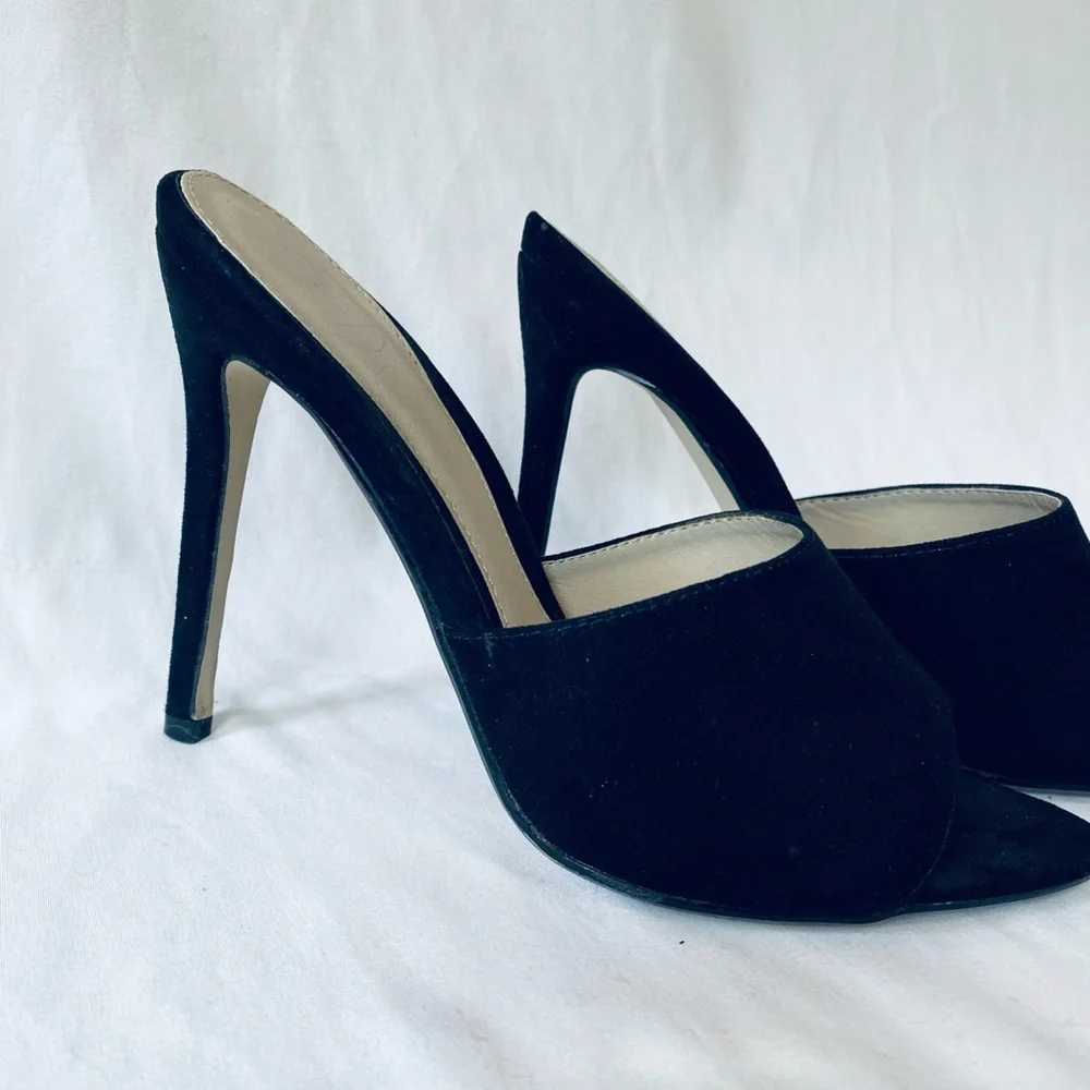 Tony Bianca “style” black‎ heels sz 8
